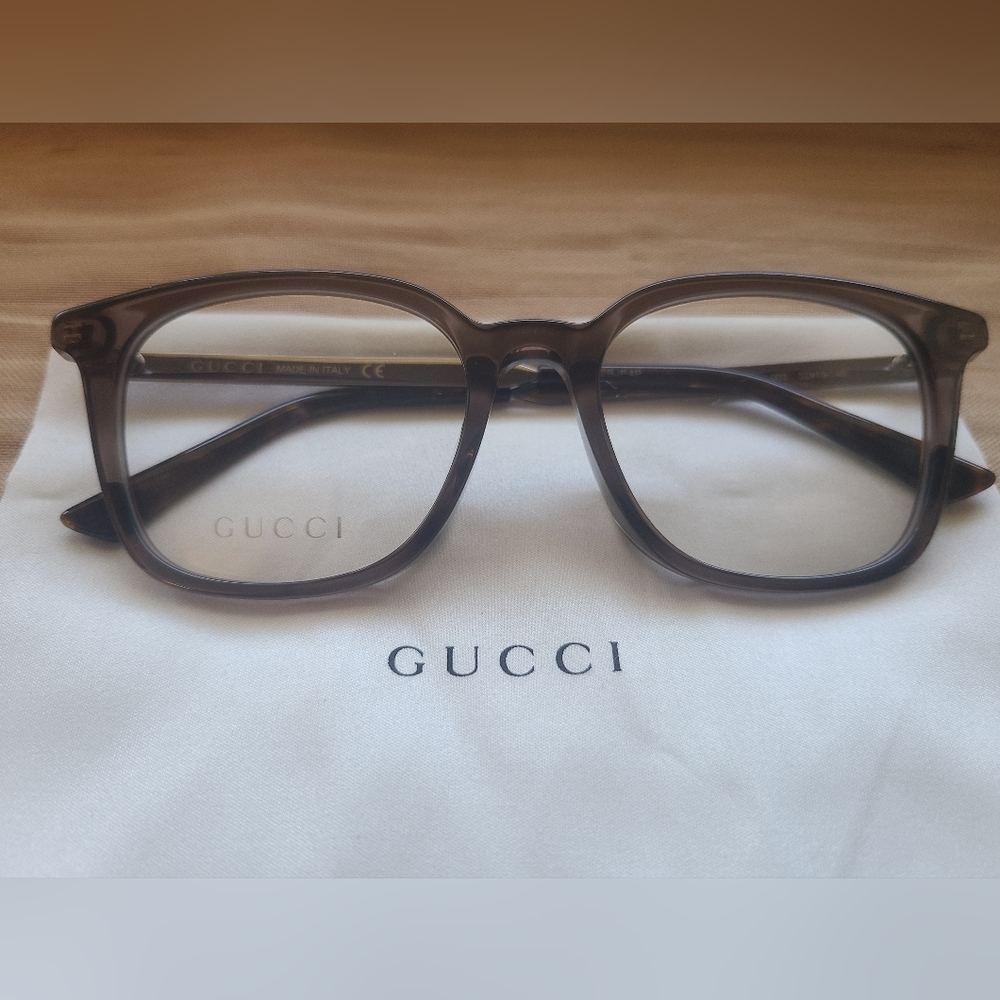 NEW & AUTHENTIC GUCCI EYEGLASSES MODEL-GG0831OA COLOR 003  SIZE 52-18-145 - Picture 2 of 4